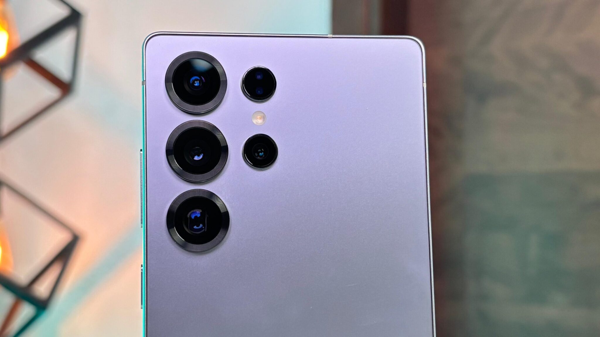 Samsung Galaxy S25 Ultra Review: A Masterclass in Smartphone AI Innovation 5 Samsung Galaxy S25 Ultra Review