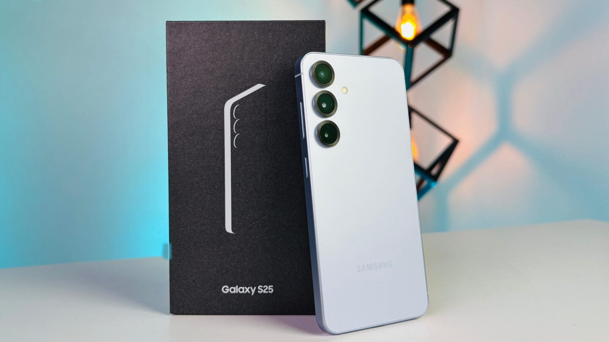 Samsung Galaxy S25: Is It the Best Compact Flagship of 2025? 18 Samsung Galaxy S25