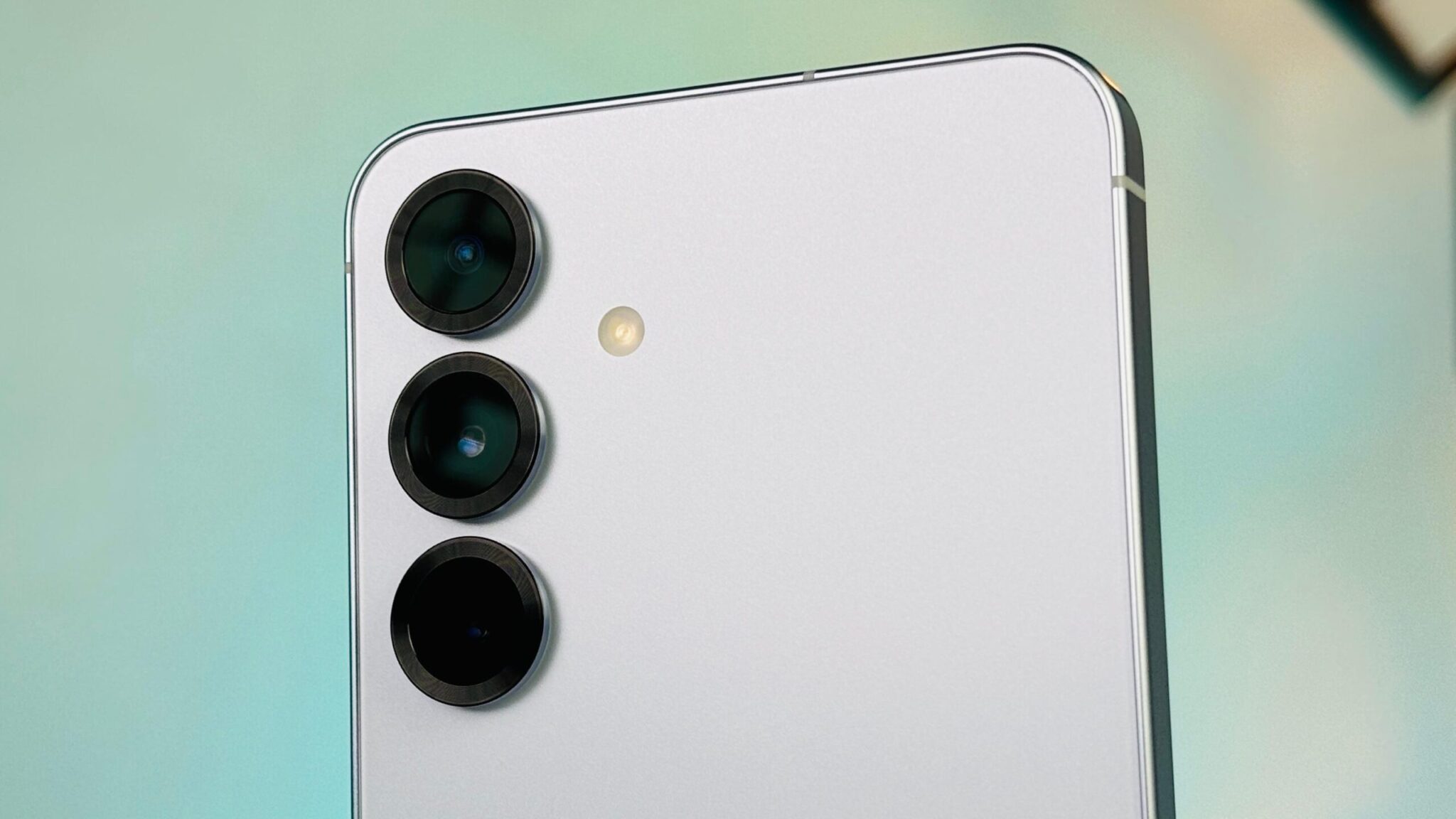 Samsung Galaxy S25: Is It the Best Compact Flagship of 2025? 7 Samsung Galaxy S25