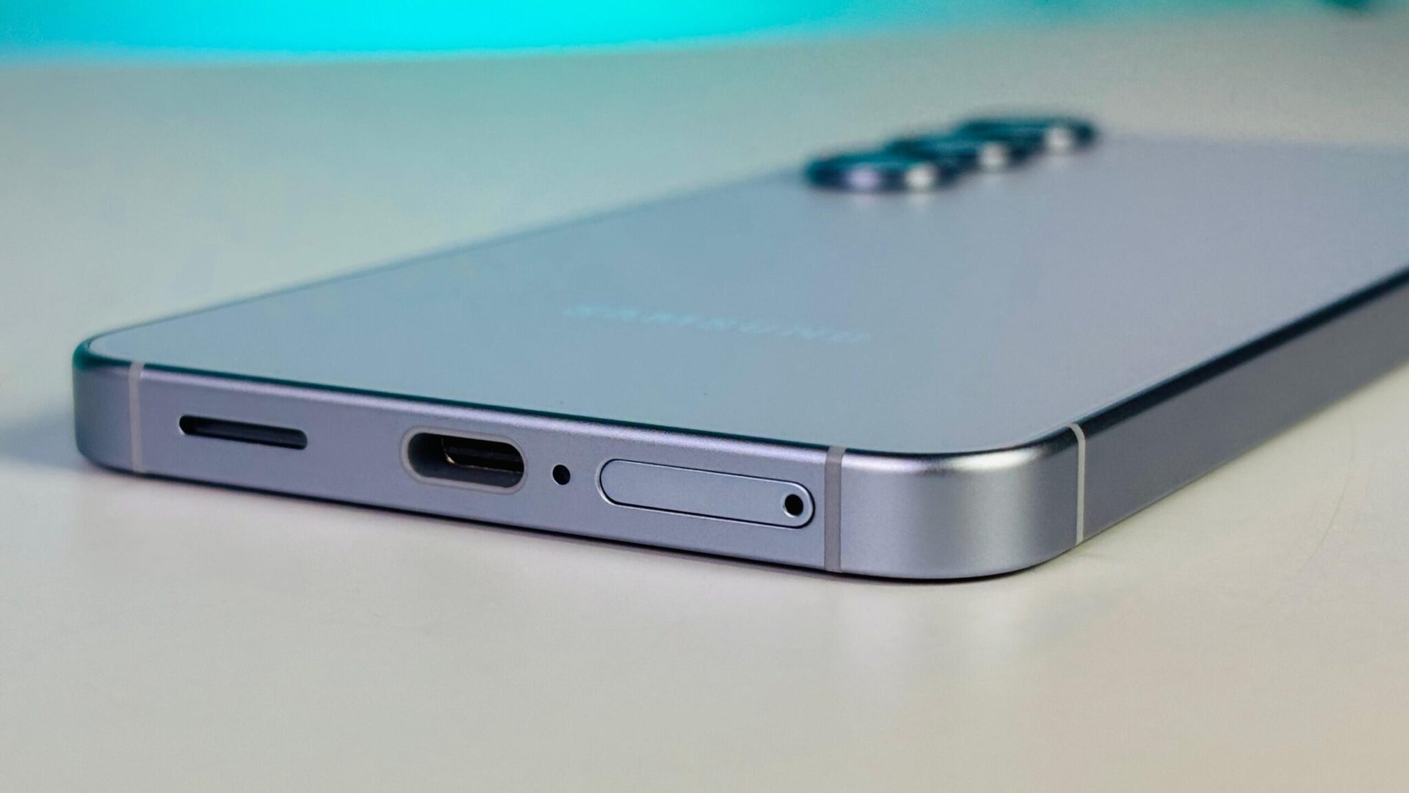 Samsung Galaxy S25: Is It the Best Compact Flagship of 2025? 16 Samsung Galaxy S25