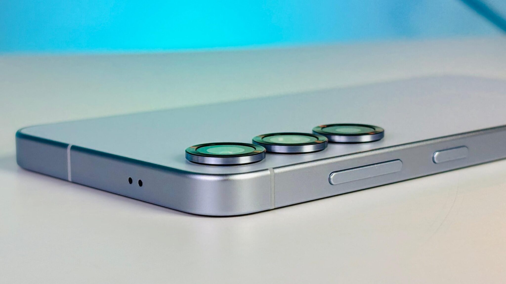 Samsung Galaxy S25: Is It the Best Compact Flagship of 2025? 3 Samsung Galaxy S25