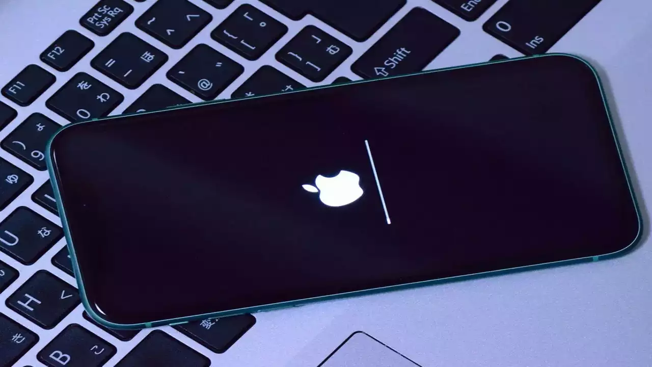 Apple's Bold AI Health Push with iOS 19]