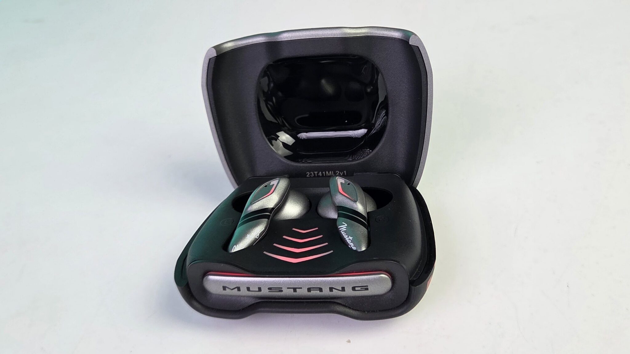 Boult Mustang Q Headphones and Mustang Torq TWS Review