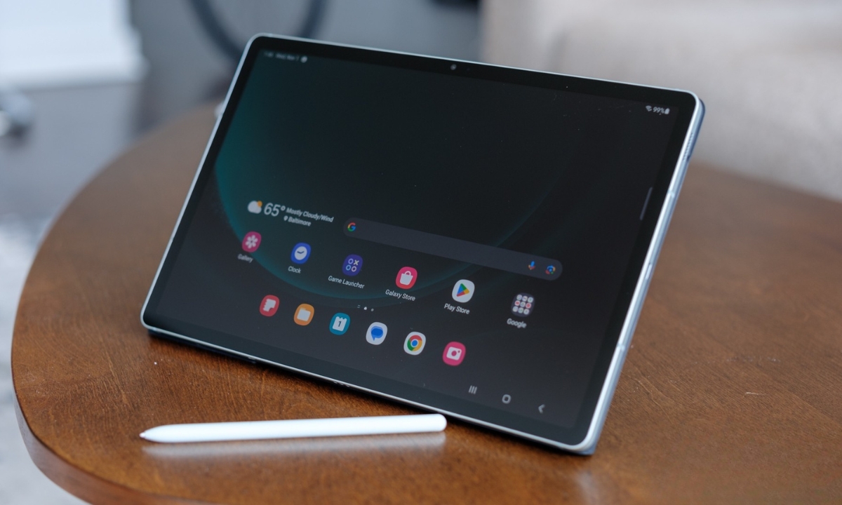 Galaxy Tab S10 FE Series Arrives with a Punch!