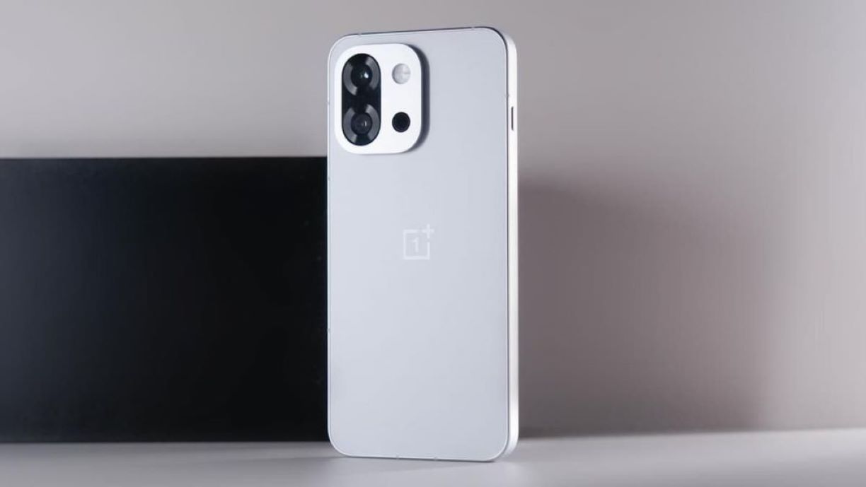 OnePlus Drops a Snapdragon 8 Elite Beast!