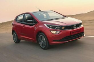 The Tata Altroz Facelift is Coming Sooner Than You Think!