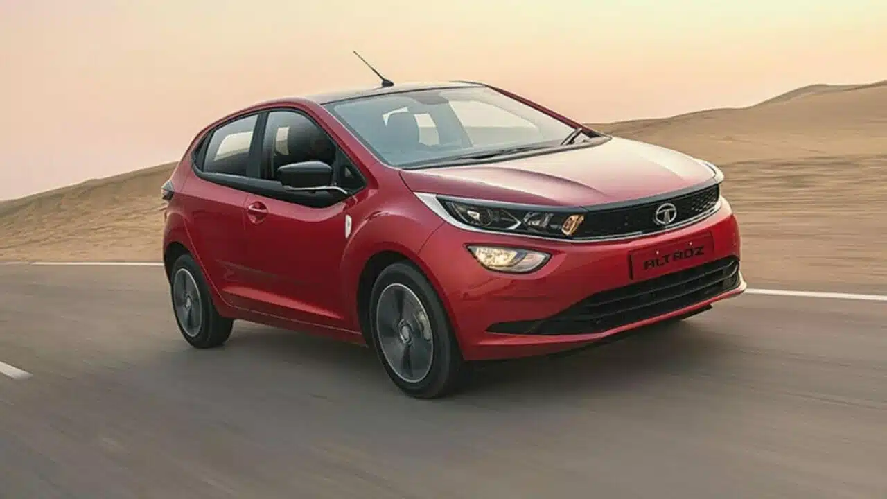 The Tata Altroz Facelift is Coming Sooner Than You Think!