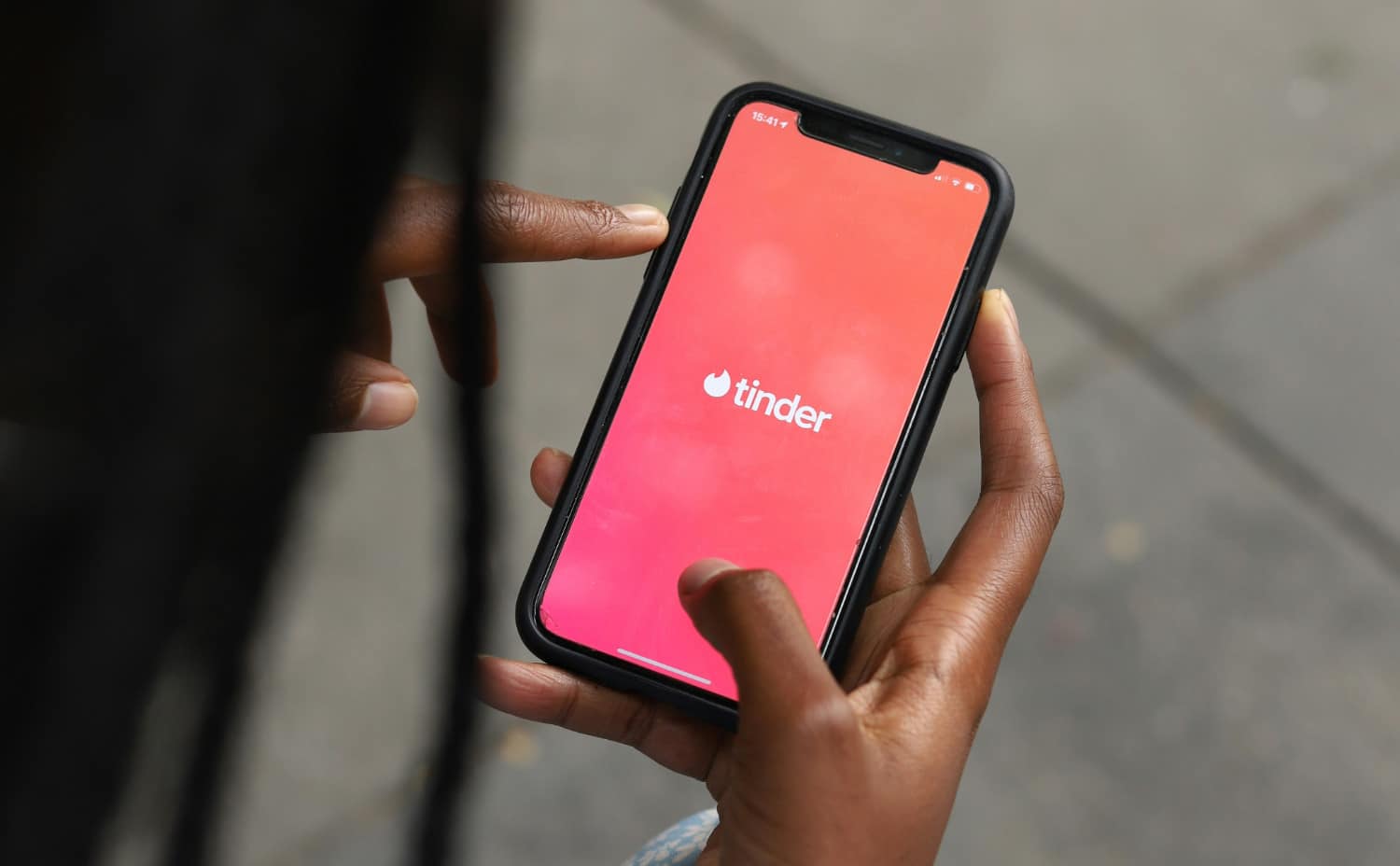 Tinder Introduces Playful AI Chatbots