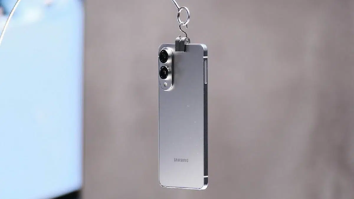 Will Samsung Galaxy S25 Edge, the Slimmest Marvel, Grace India Next Month