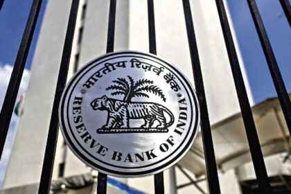 RBI Reviews E-Wallets After BlueSmart Fraud Case