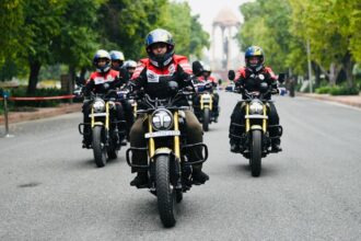 Govt Mandates Two ISI-Certified Helmets for All New Two-Wheelers