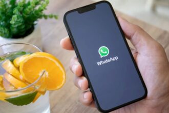 WhatsApp tests in-app document scanner on Android