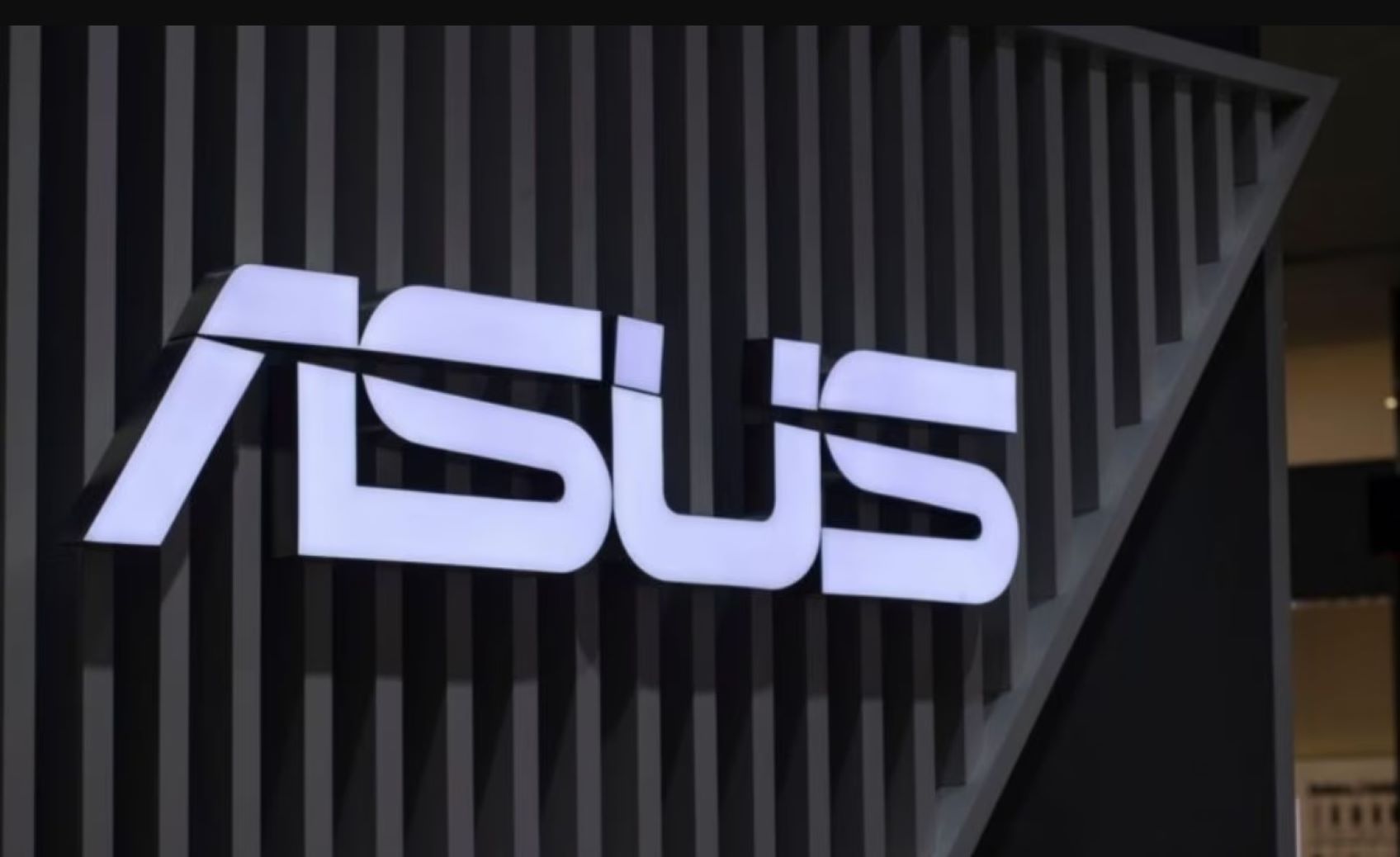 Boost Your Multitasking Productivity with New ASUS Accessories