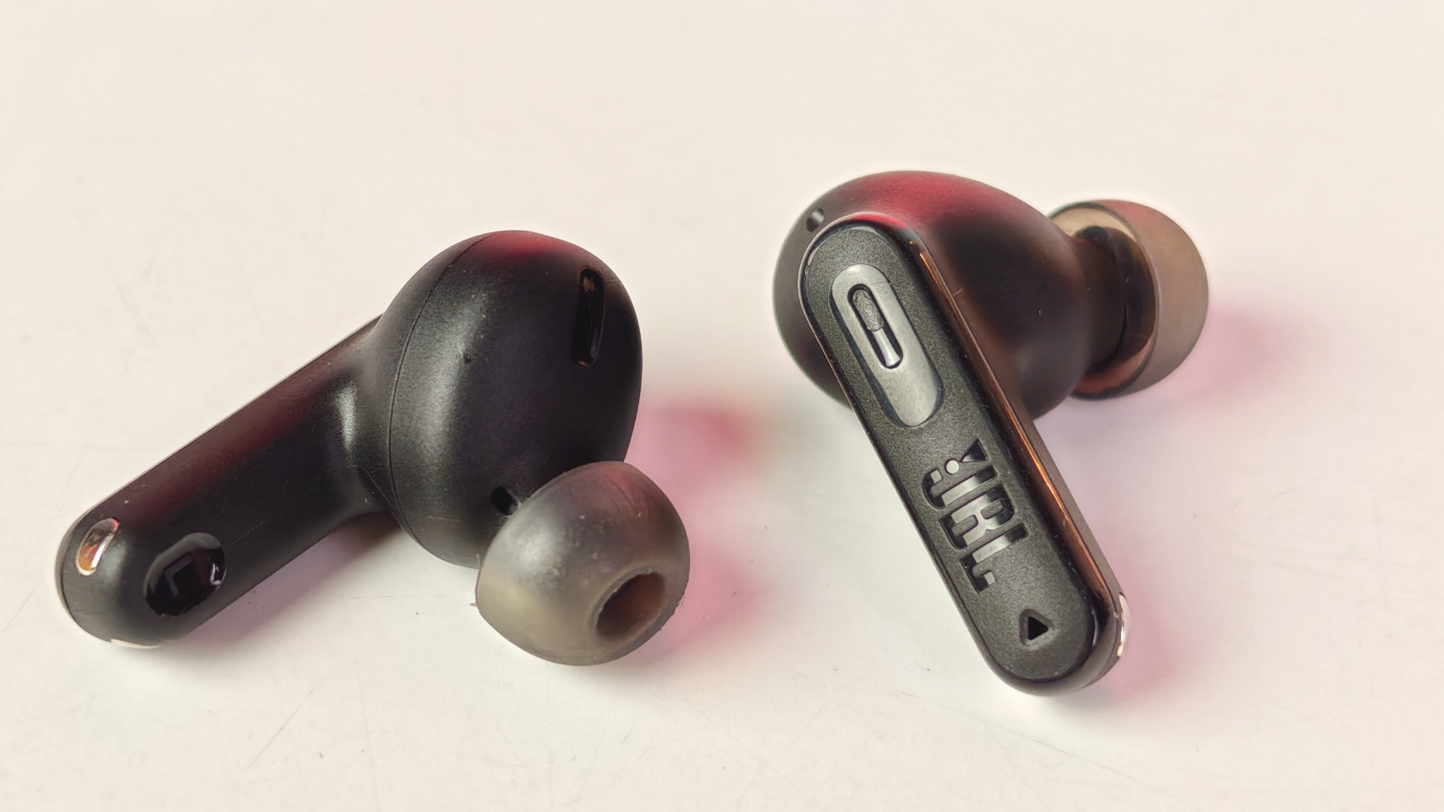 JBL Tune Beam 2 TWS Buds Review: A Balanced Audio Experience