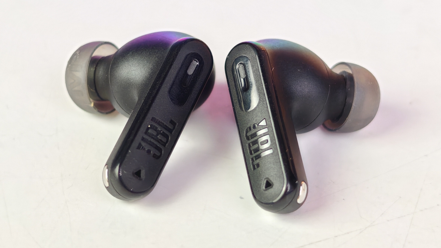 JBL Tune Beam 2 TWS Buds Review: A Balanced Audio Experience