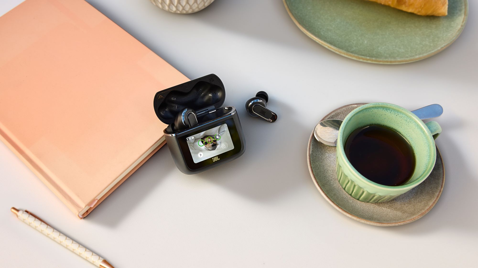 JBL Introduces Tour PRO 3 Earbuds