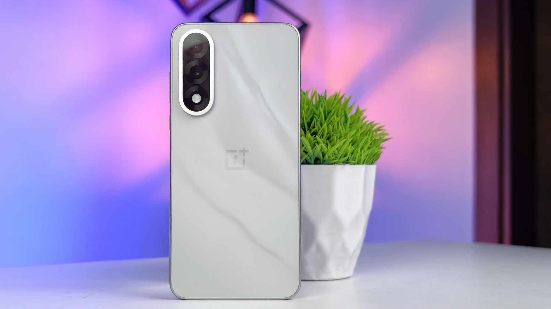 OnePlus Nord 5 Review