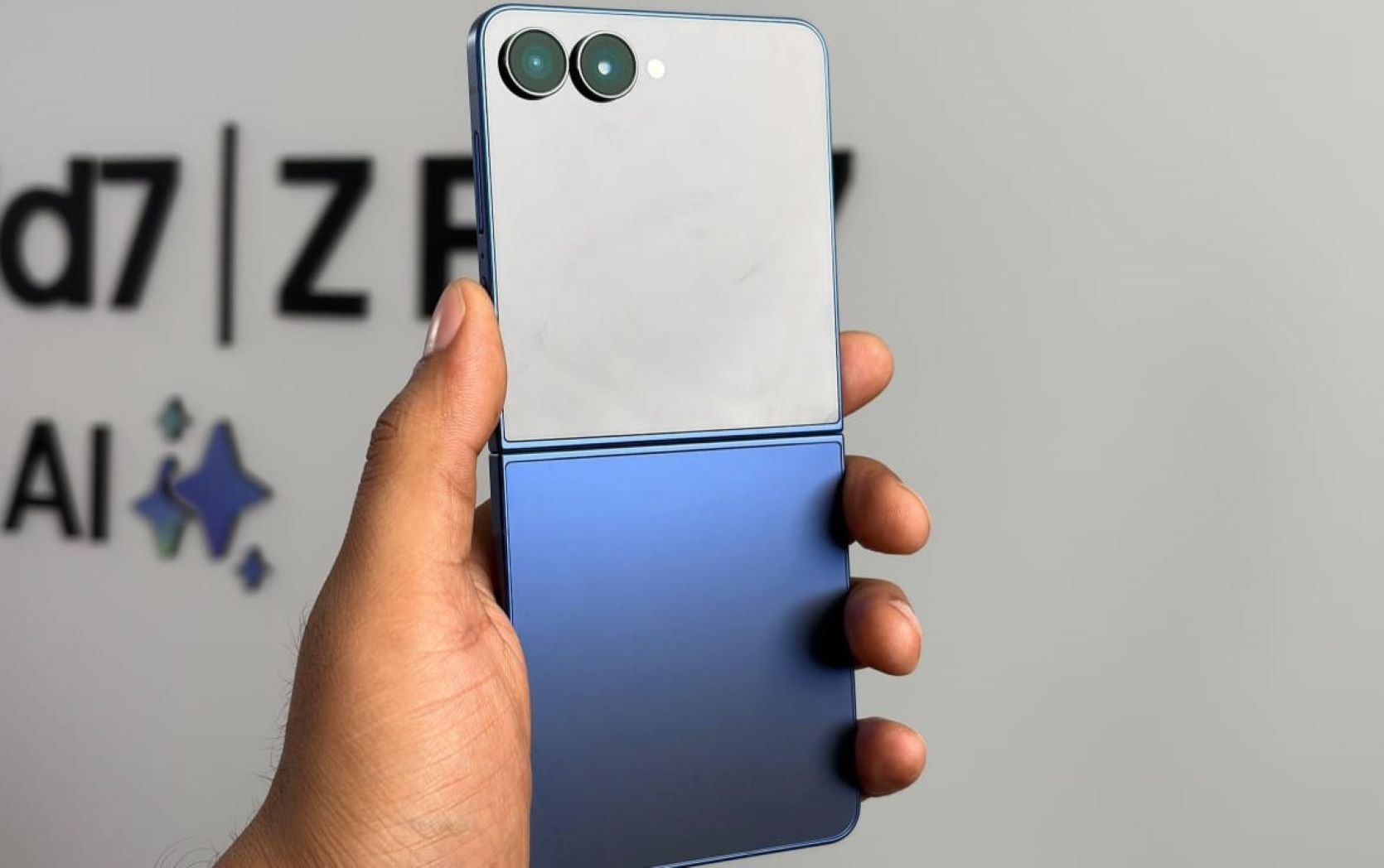 Samsung Introduces Galaxy Z Flip7