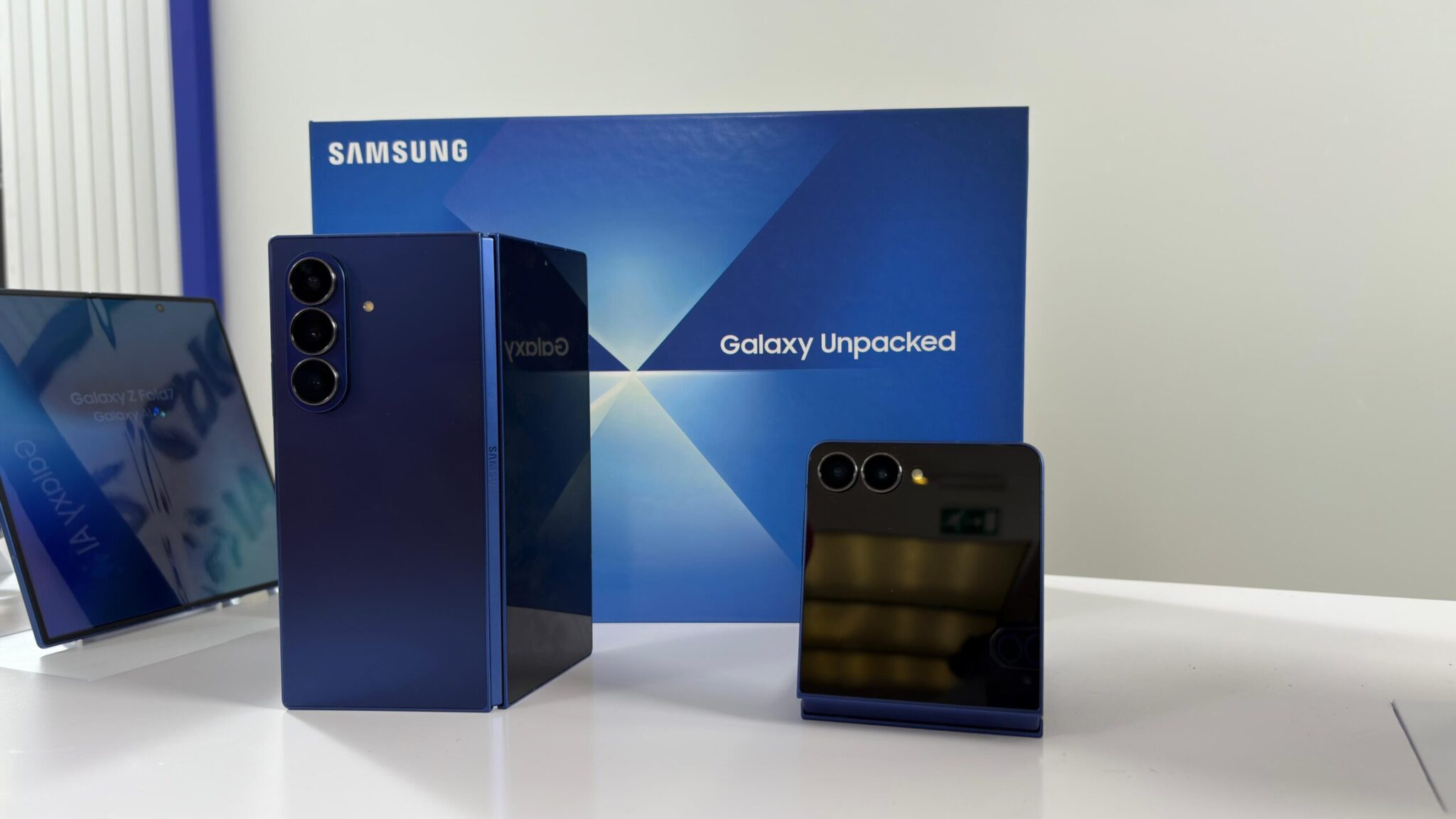 Samsung Starts Pre-Orders