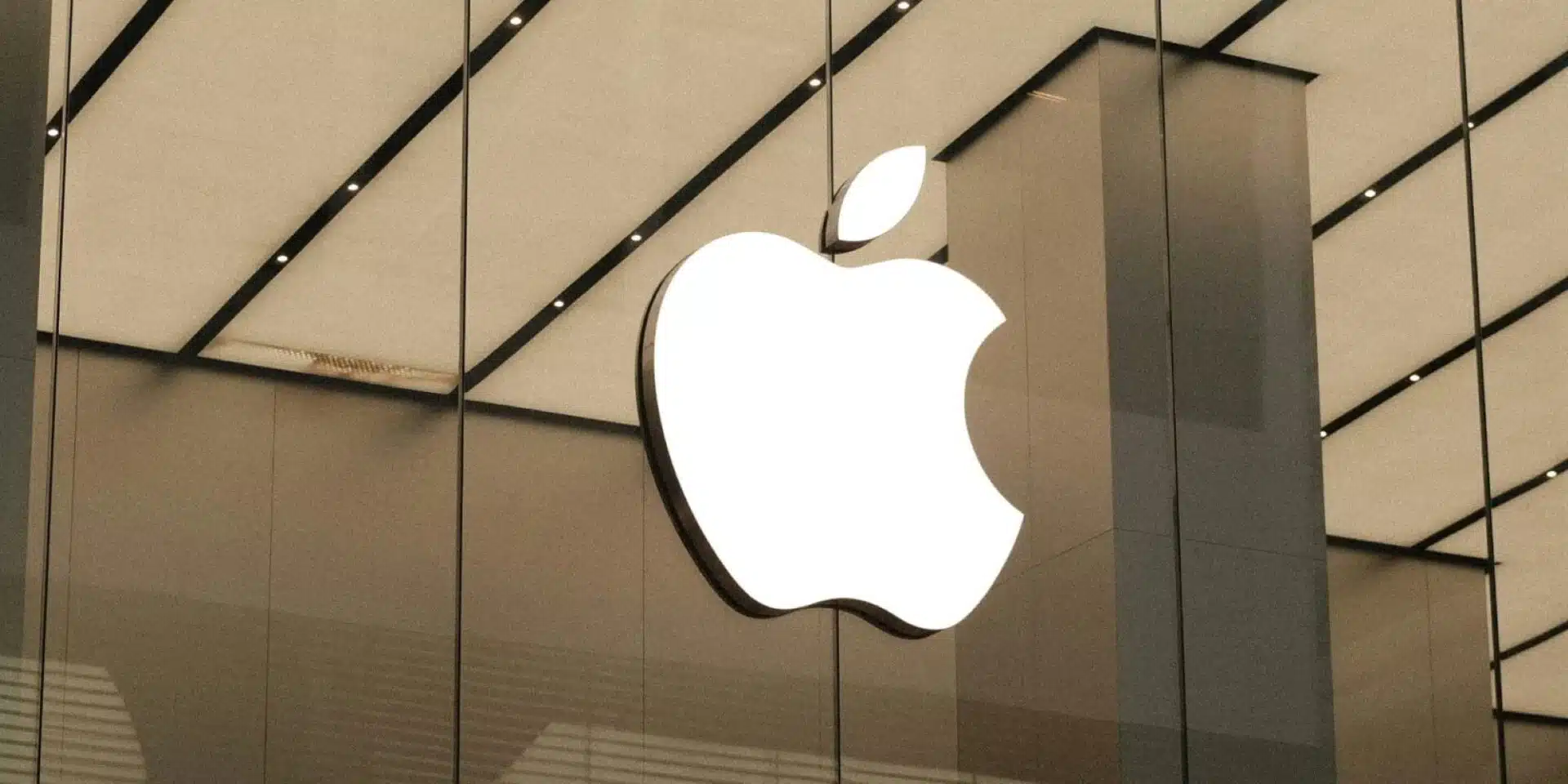 Apple Opens Third Indian Store in Bengaluru's Phoenix Mall of Asia