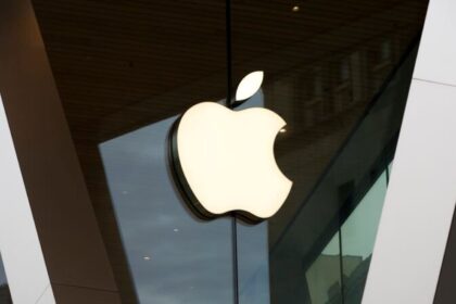 Apple Reportedly Explores Using Google Gemini AI to Power Revamped Siri