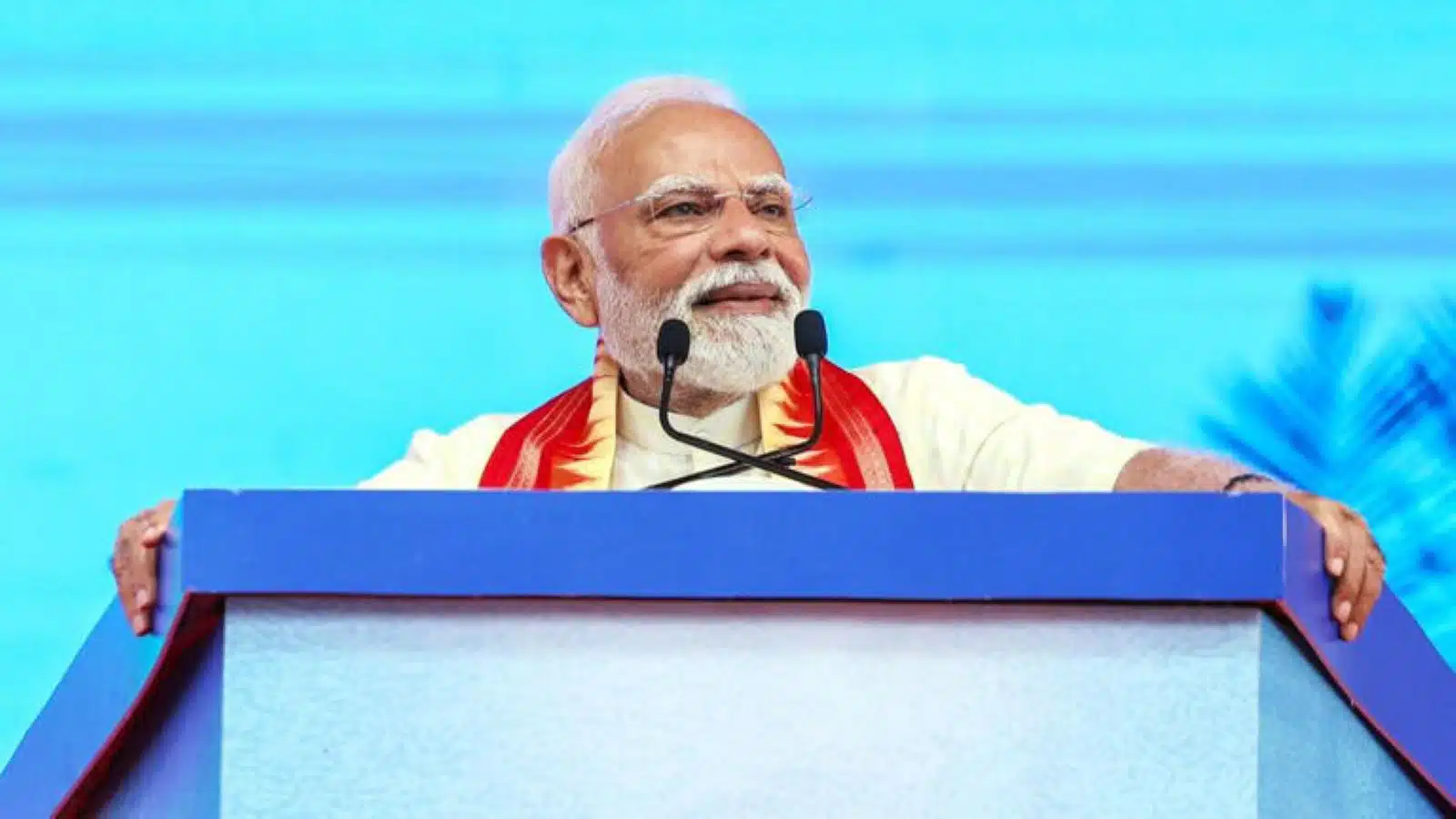 PM Says Hybrids to Steer India Towards Clean Mobility Goal