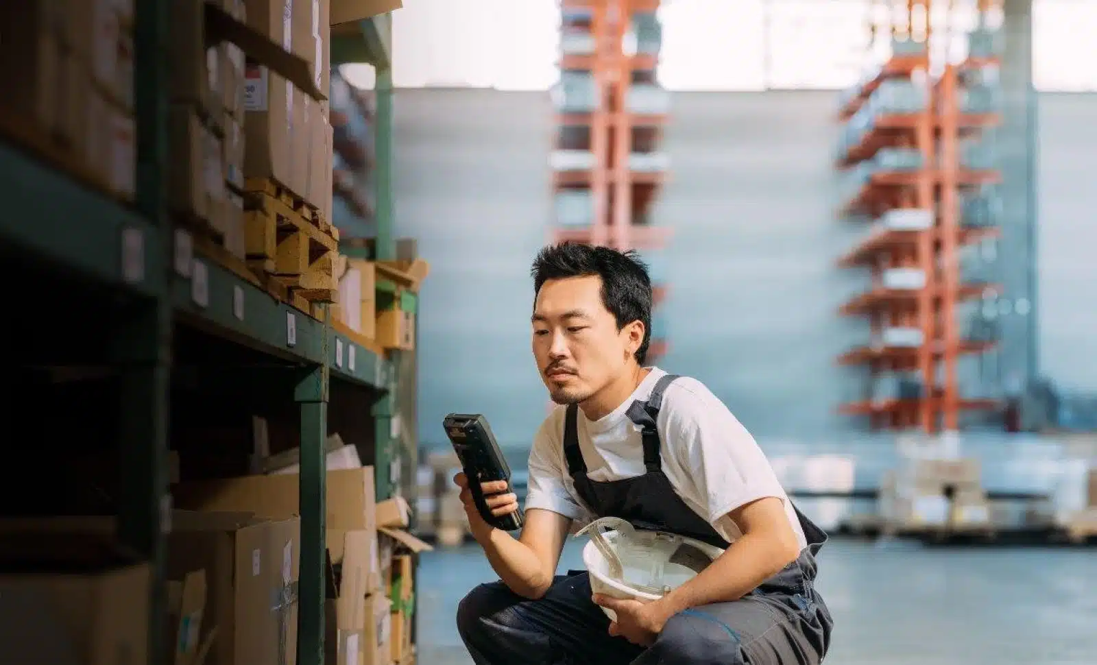 Qualcomm Introduces Dragonwing Q-6690, World's First Processor With Integrated RFID