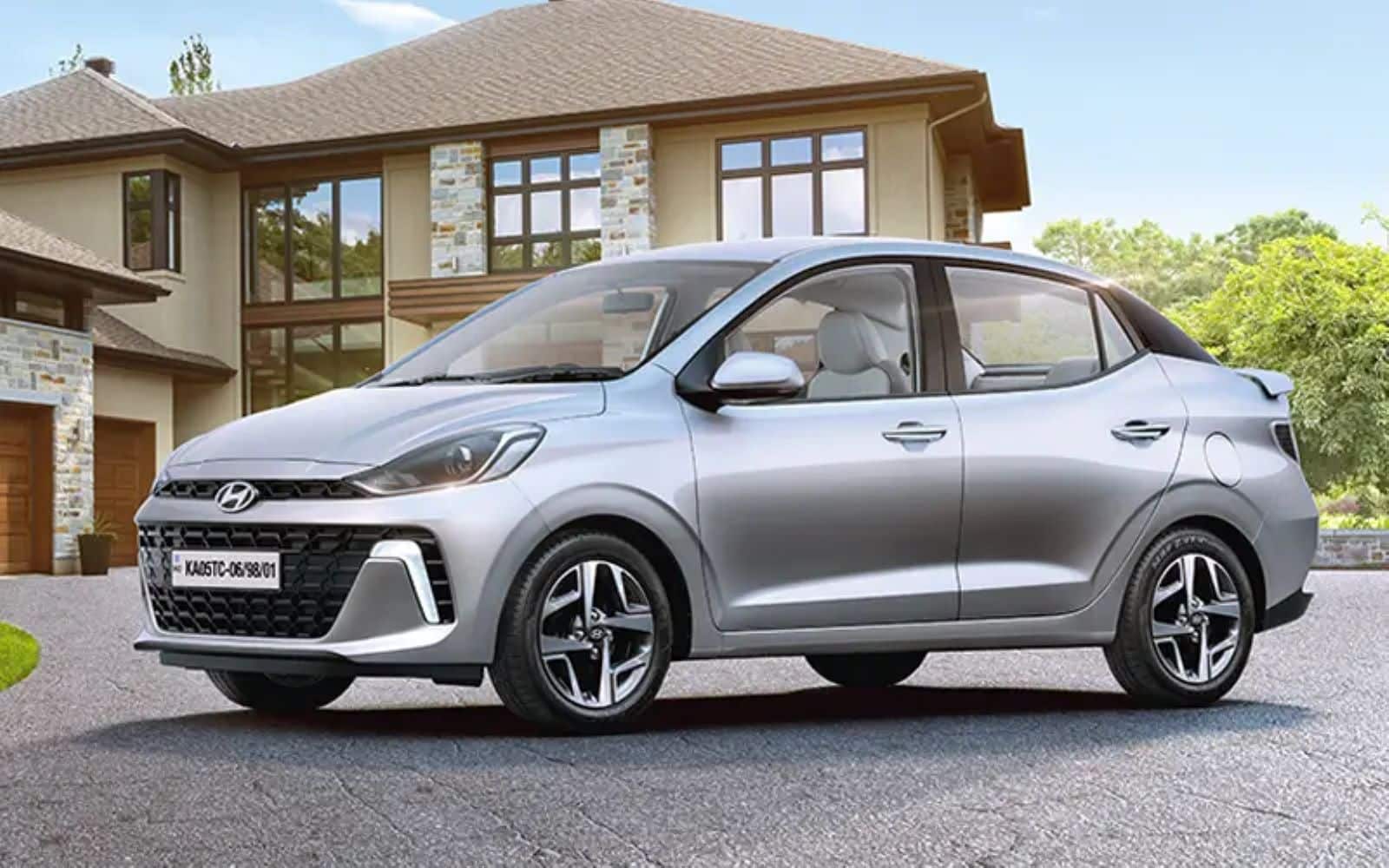 2025 Hyundai Aura SX Variant Launched in India at Rs. 8.23 Lakh
