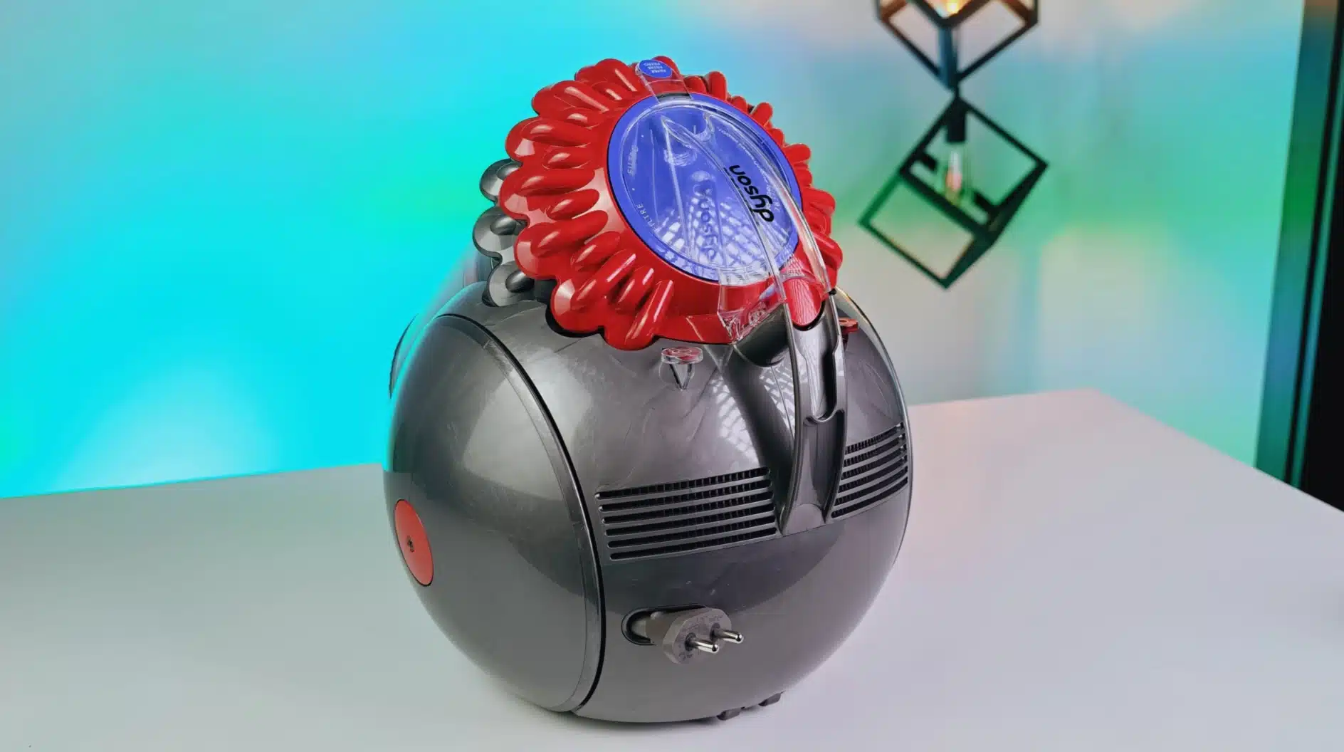 Dyson Big Ball Vacuum Cleaner Review