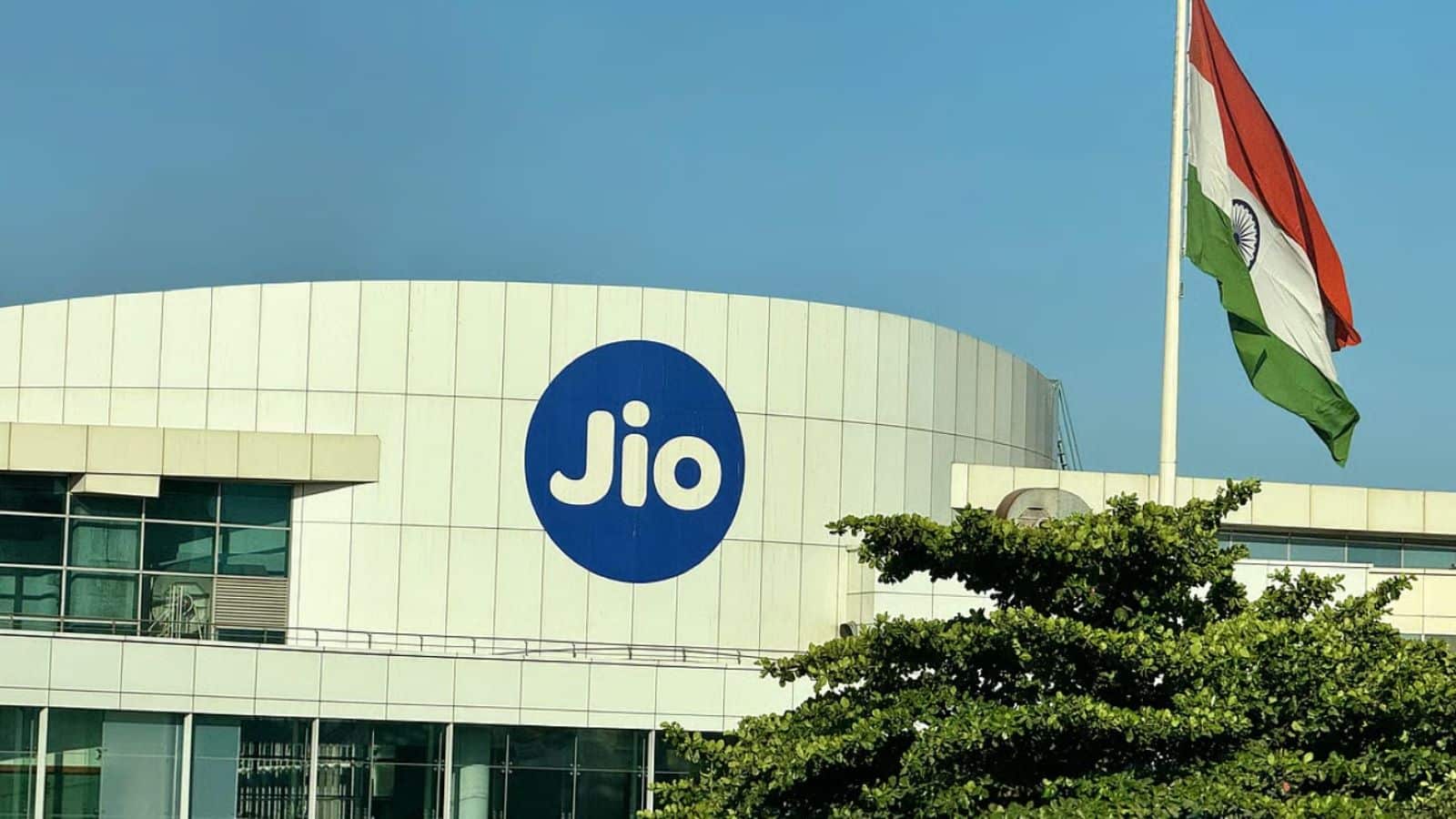 Jio Announces Diwali Offer with Free Internet and OTT Benefits