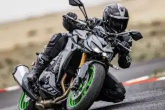 New Kawasaki Z1100 Breaks Cover With 134 HP Engine