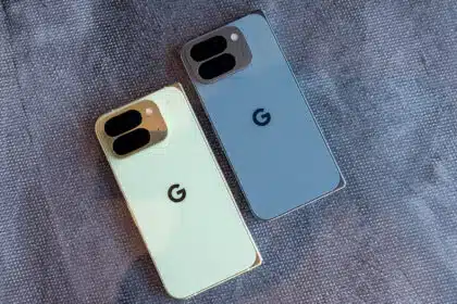 Google Pixel 10 Pro Fold, Pixel Buds 2a Hit Stores in India