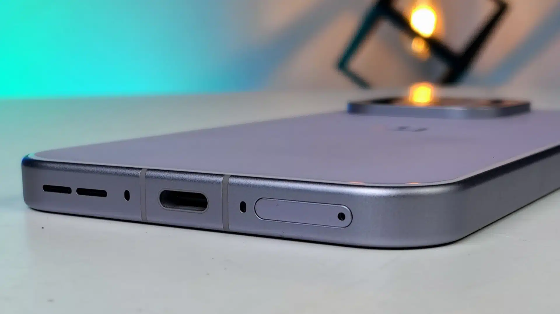 OnePlus 15 Review: A New Champion of Battery Life