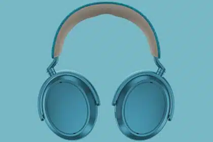 Sennheiser MOMENTUM 4 Wireless Headphones Get New Brown and Teal Colour Options in India