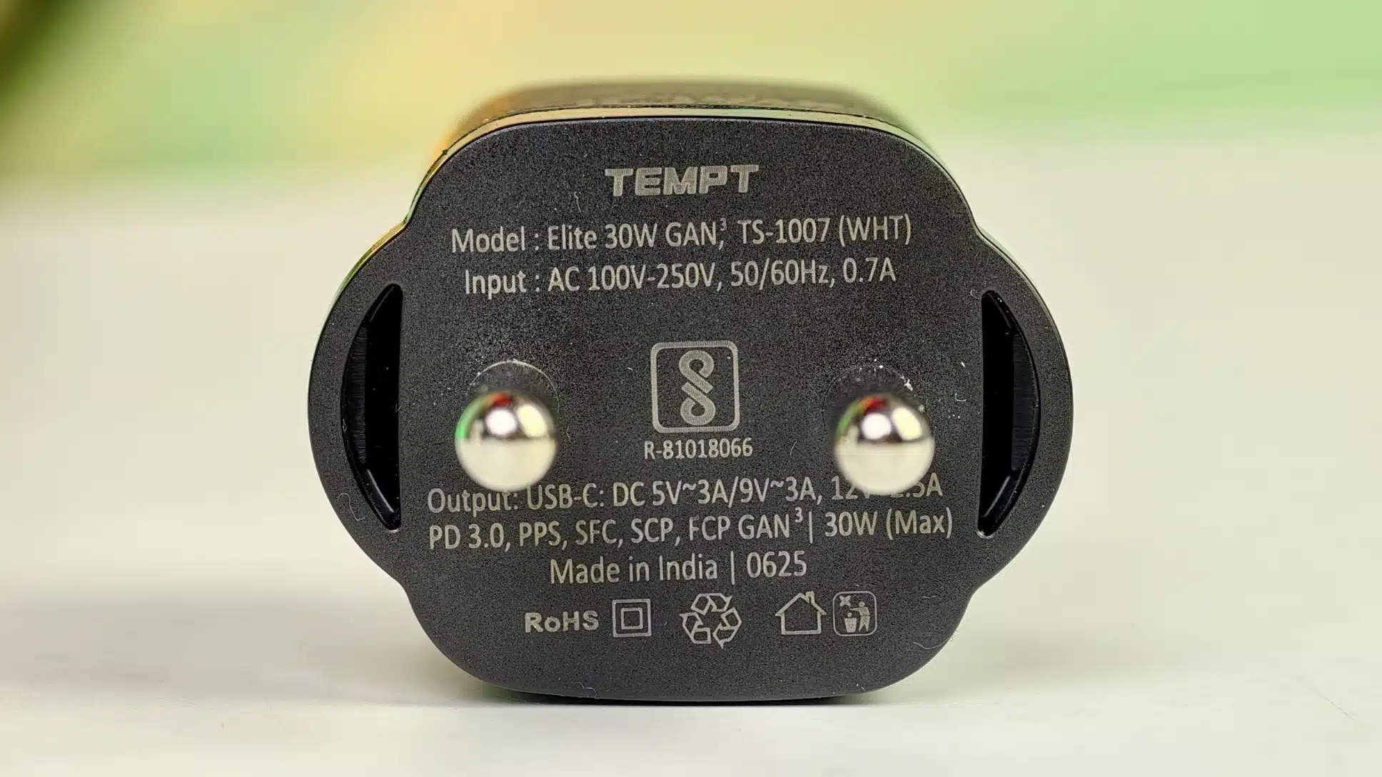 Tempt Elite 30W GaN Charger Review: Fast Charging Gets Affordable