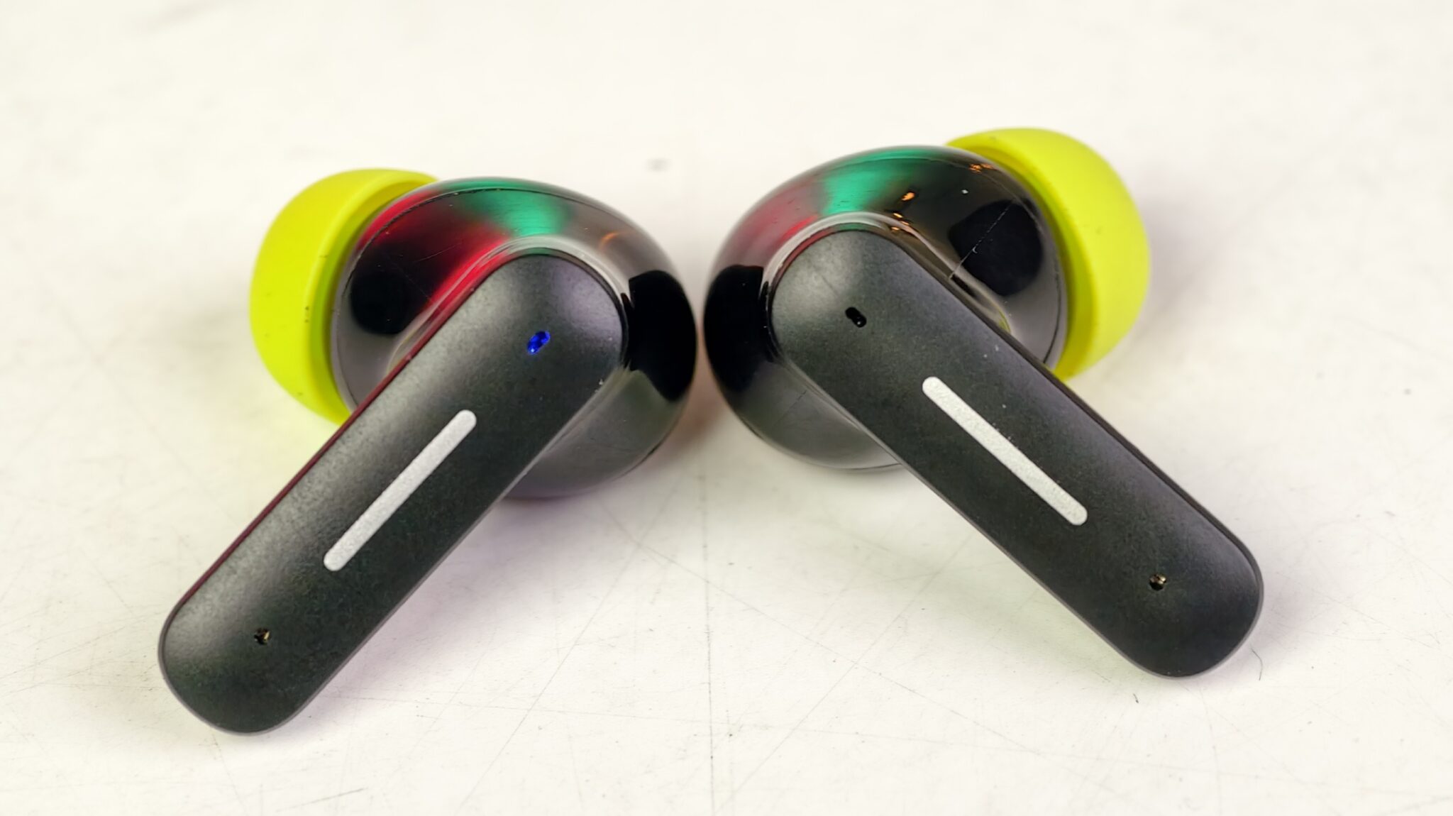Dubstep Buzz X8 Review A Long Lasting Budget Audio Wearable For Daily Use