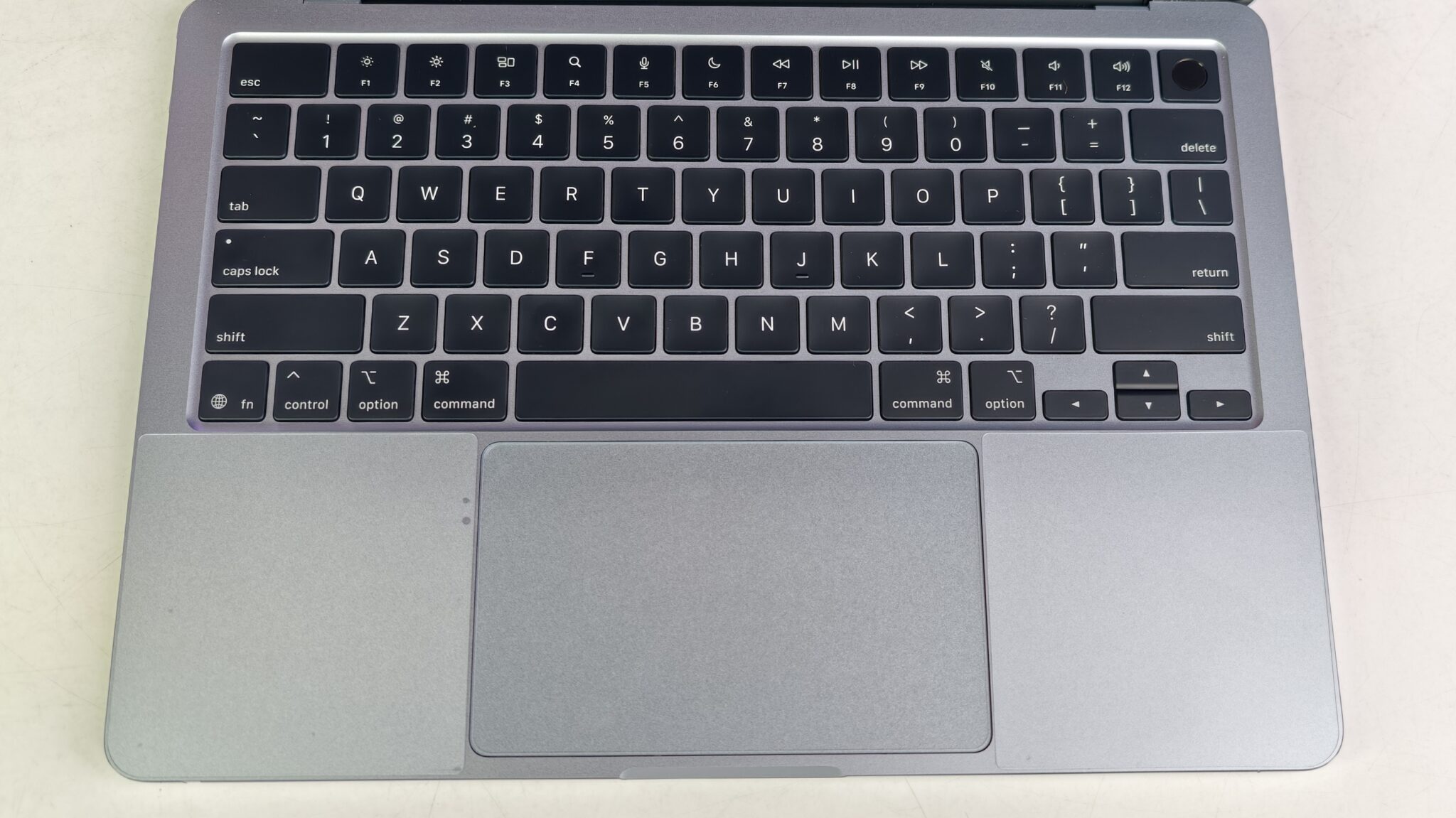 Gadgetshieldz Ultra Clear Body Protector Review: Invisible Shield for MacBook Air M4