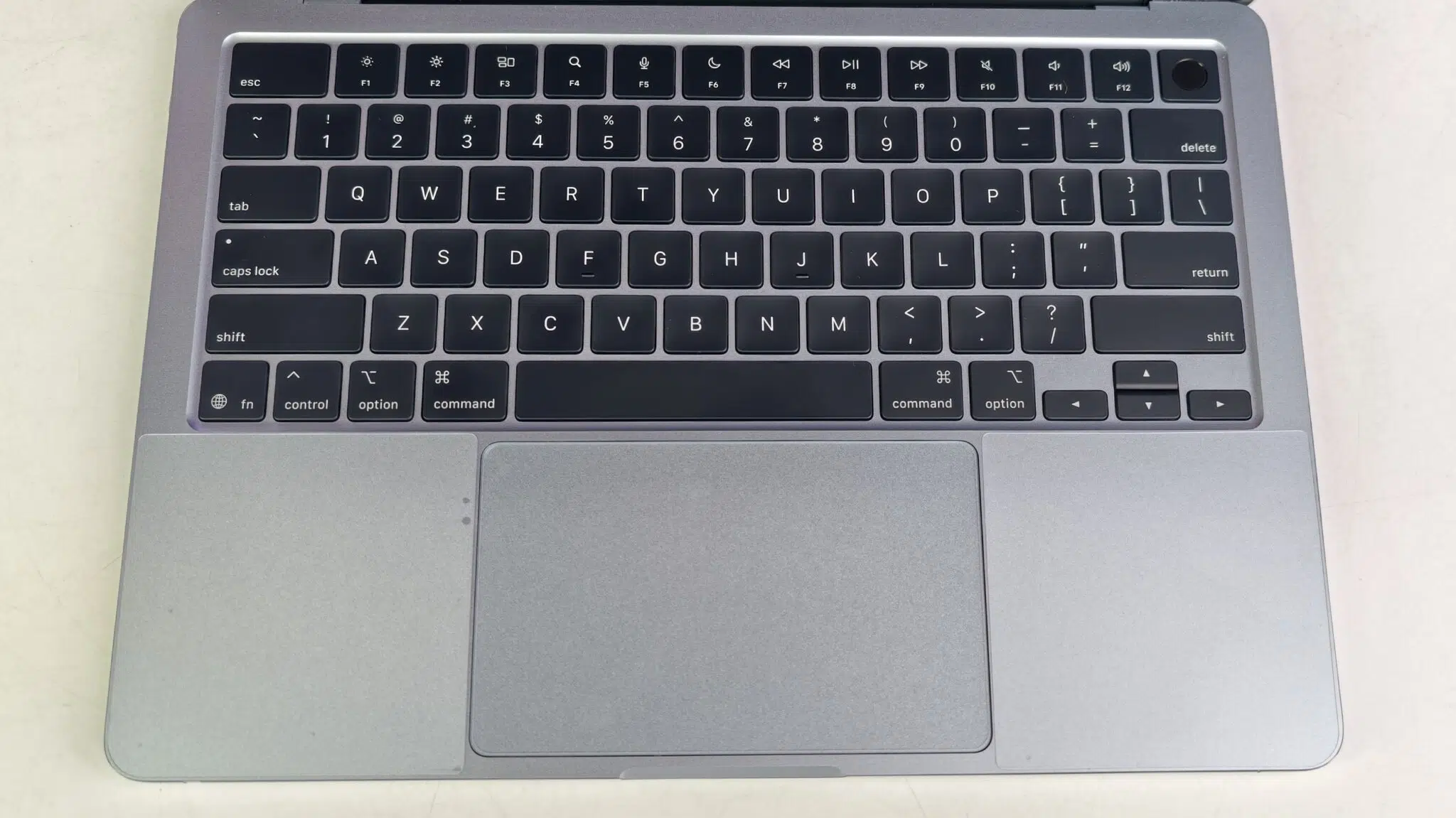 Gadgetshieldz Ultra Clear Body Protector Review: Invisible Shield for MacBook Air M4