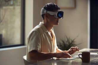 Apple Develops New Wearable Devices Featuring Visual Intelligence Technol