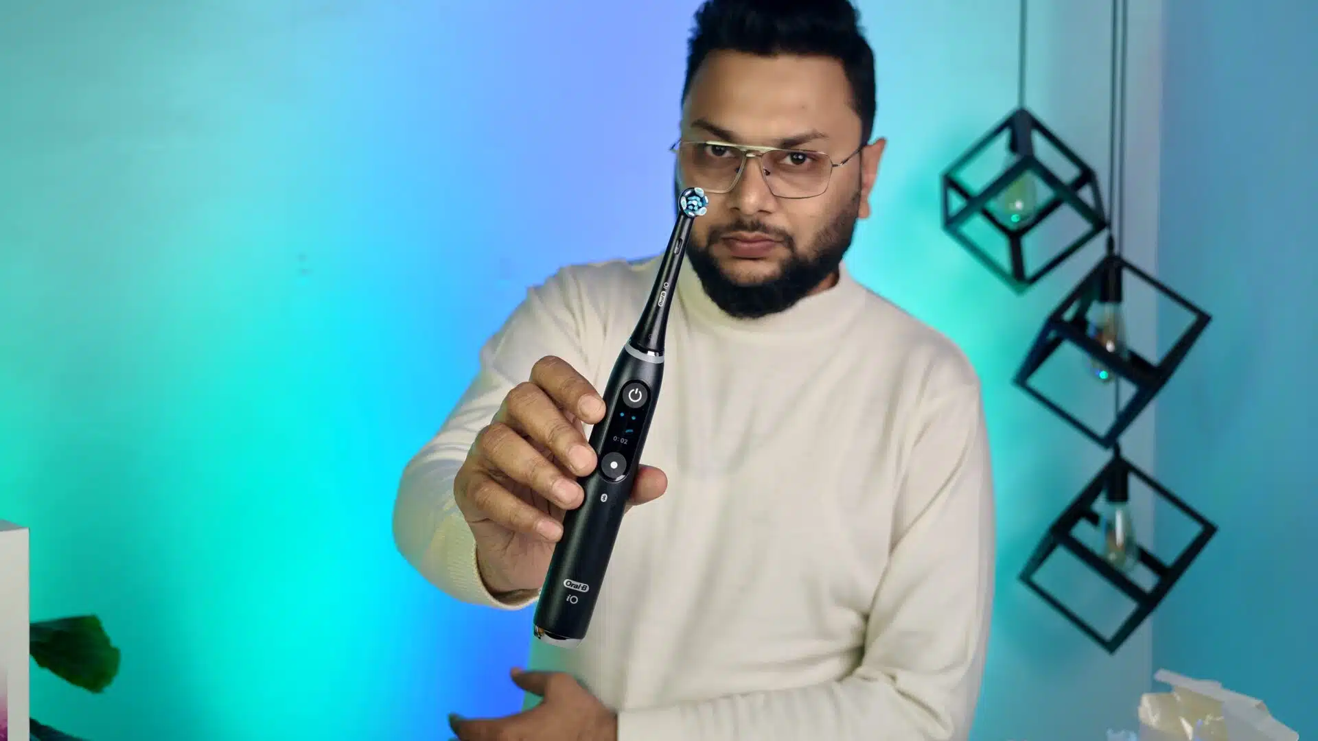 Oral-B iO Series 9 Review: Is the Best Electric Toothbrush in India Worth ₹16,499? 1 Oral-B iO Series 9 Review