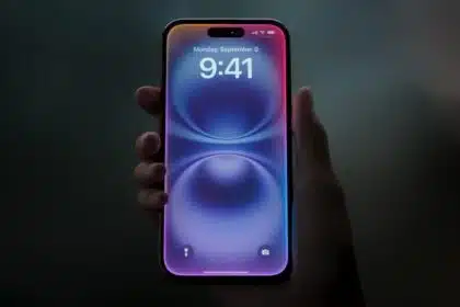 Gemini said Title: Apple Prepares Major Siri Update With Chatbot Features and New Dedicated App