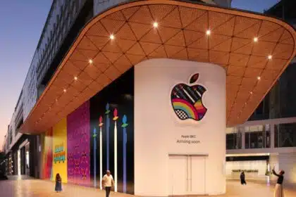 Apple Celebrates 50 Years with Creative Showcase at Mumbai BKC Store