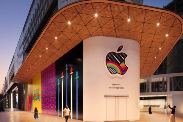 Apple Celebrates 50 Years with Creative Showcase at Mumbai BKC Store