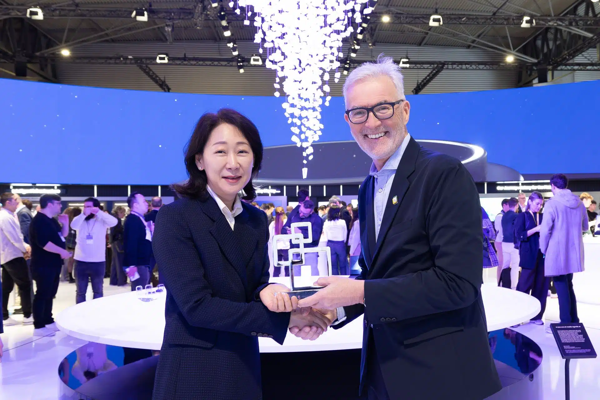 Samsung Galaxy S26 Ultra Wins Best in Show at MWC 2026