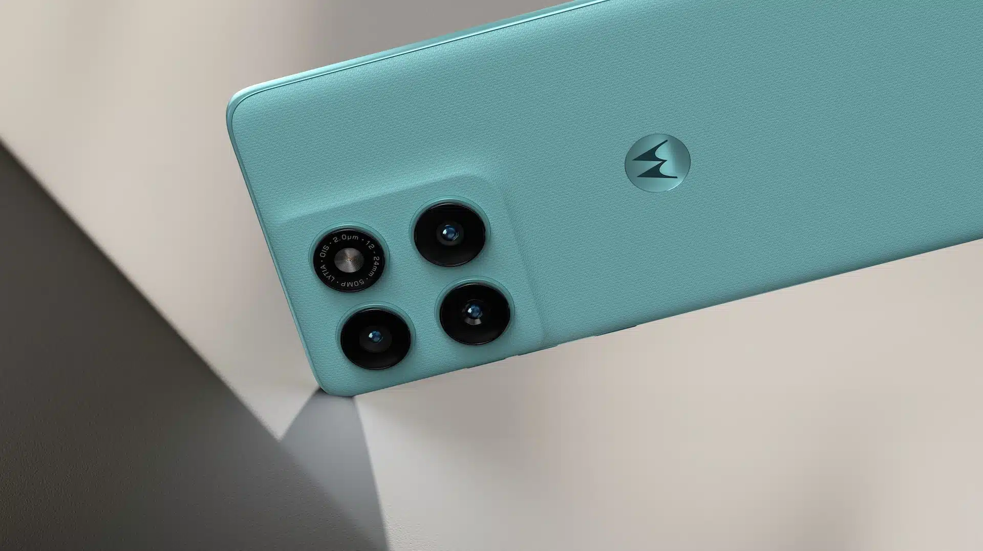 3 Smartphones that are Better Than iQOO Z11X in India 2 Motorola Edge 60 Fusion