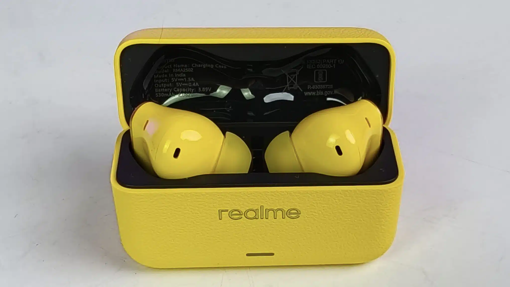 Realme Buds T500 Pro Review: Does the 50dB Noise Cancellation Block Traffic? 8 Realme Buds T500 Pro