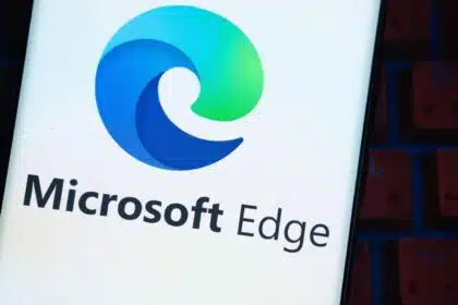 Edge now gets crosstab AI and voice features on both desktop and mobile