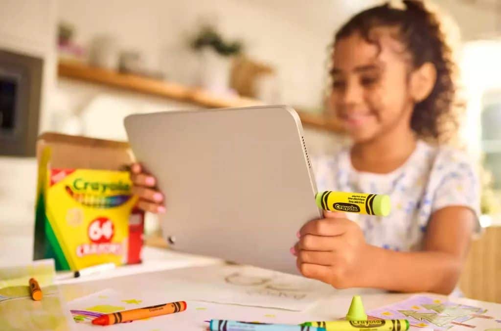 Sandisk and Crayola Launch Crayon Shaped USB-C Flash Drives for Students in India 2 Sandisk and Crayola Launch Crayon Shaped USB-C Flash Drives