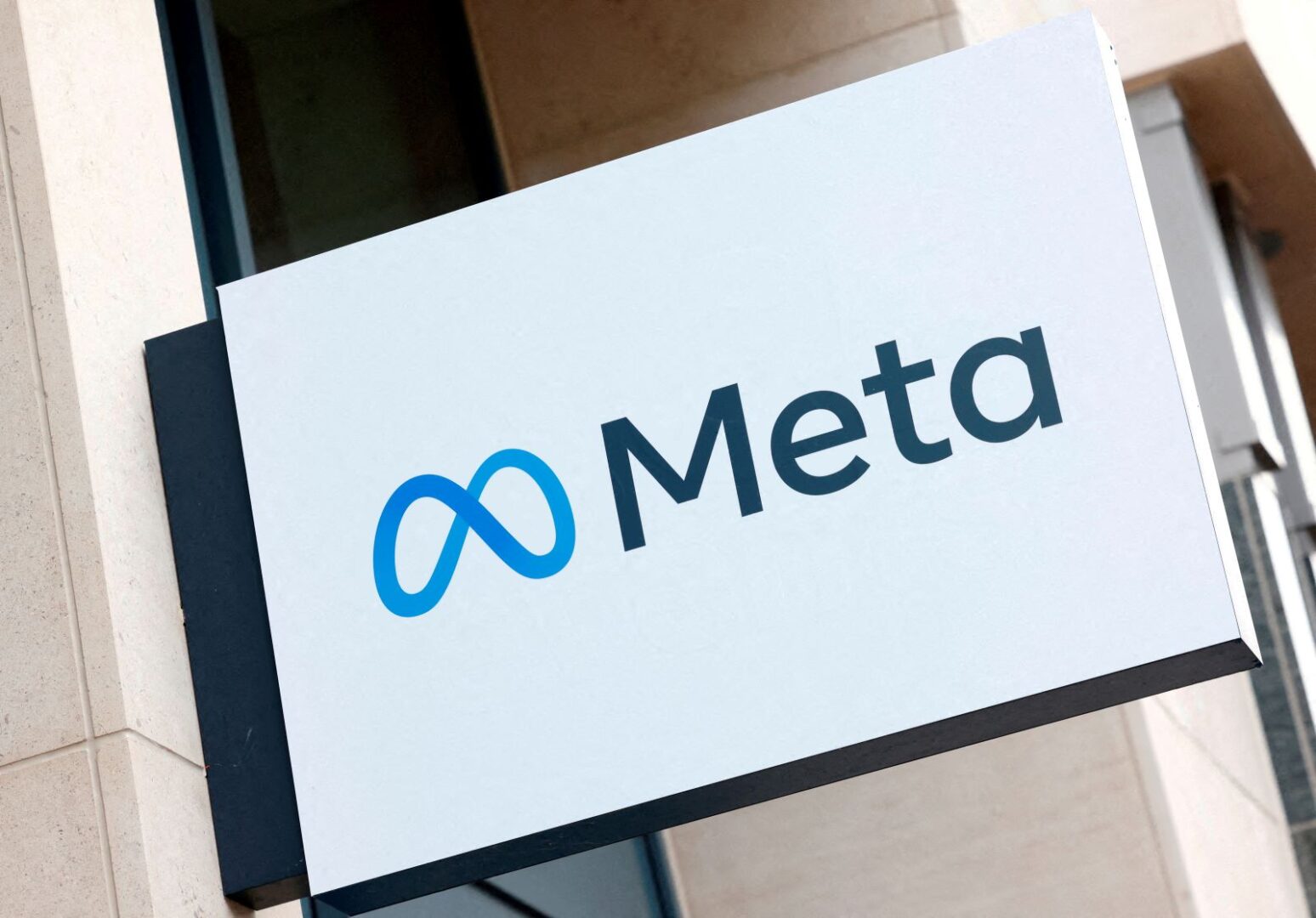 Meta Launches Instagram Plus Subscription with Exclusive Story and Profile Tools