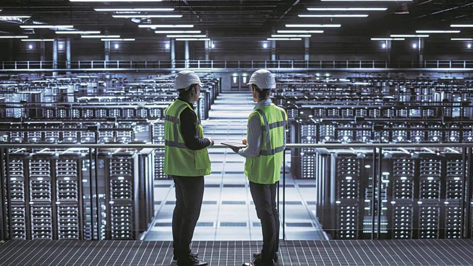Global tech firms pour billions into India AI data center market(1)